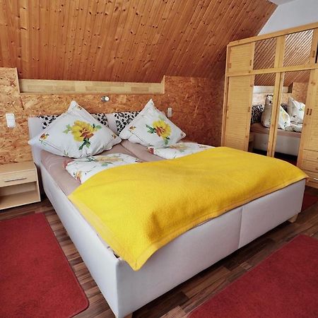 Ferienhaus Neumann - Ein Ganzes Haus Fuer Ihren Urlaub! Hessenburg Kültér fotó